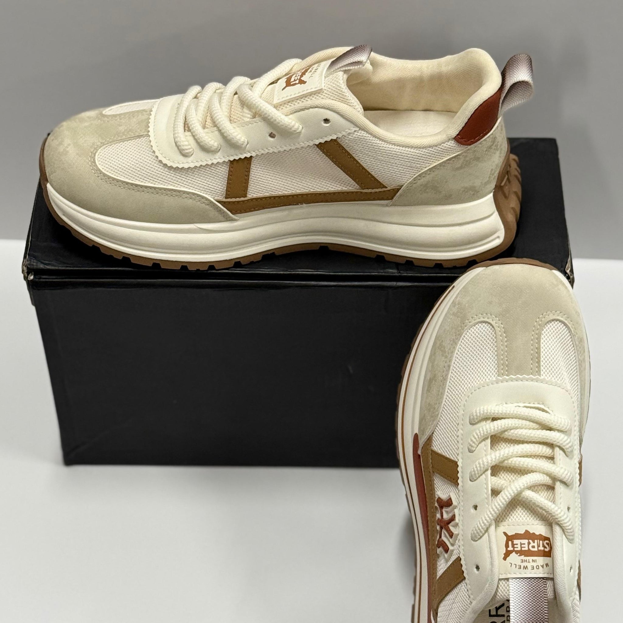 🏙️ Urban Street Sneakers – Bold Style Meets Everyday Comfort (BEIGE)